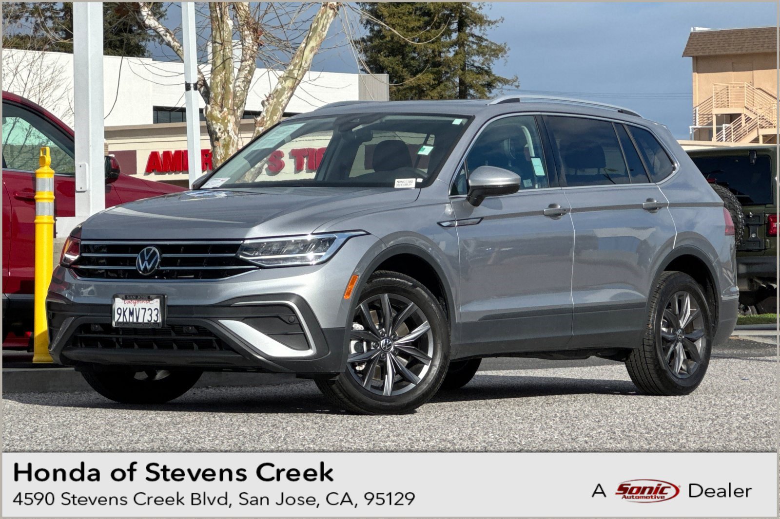 Used 2024 Volkswagen Tiguan SE