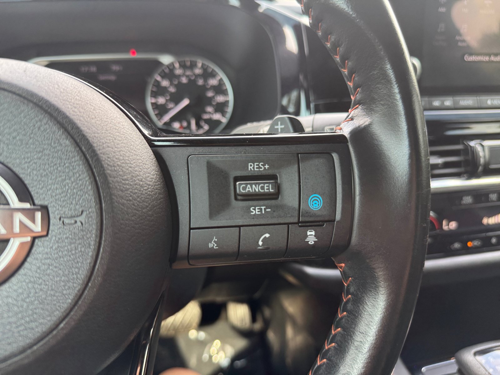 Used 2023 Nissan Pathfinder Rock Creek AWD/4WD image 27
