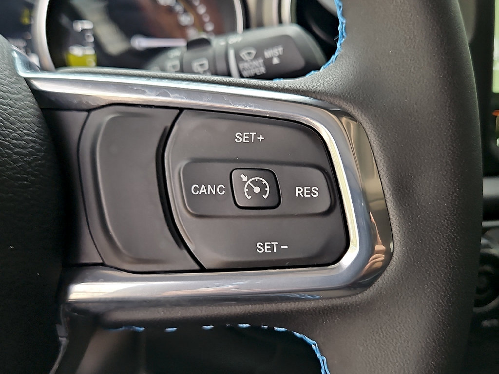 Used 2023 Jeep Wrangler Unlimited Rubicon 4xe w/ Cold Weather Group AWD/4WD image 23