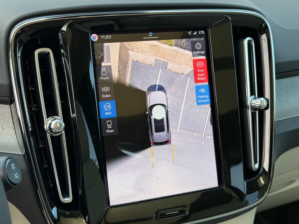 New 2026 Volvo XC40 B5 Plus w/ Climate Package AWD/4WD image 23