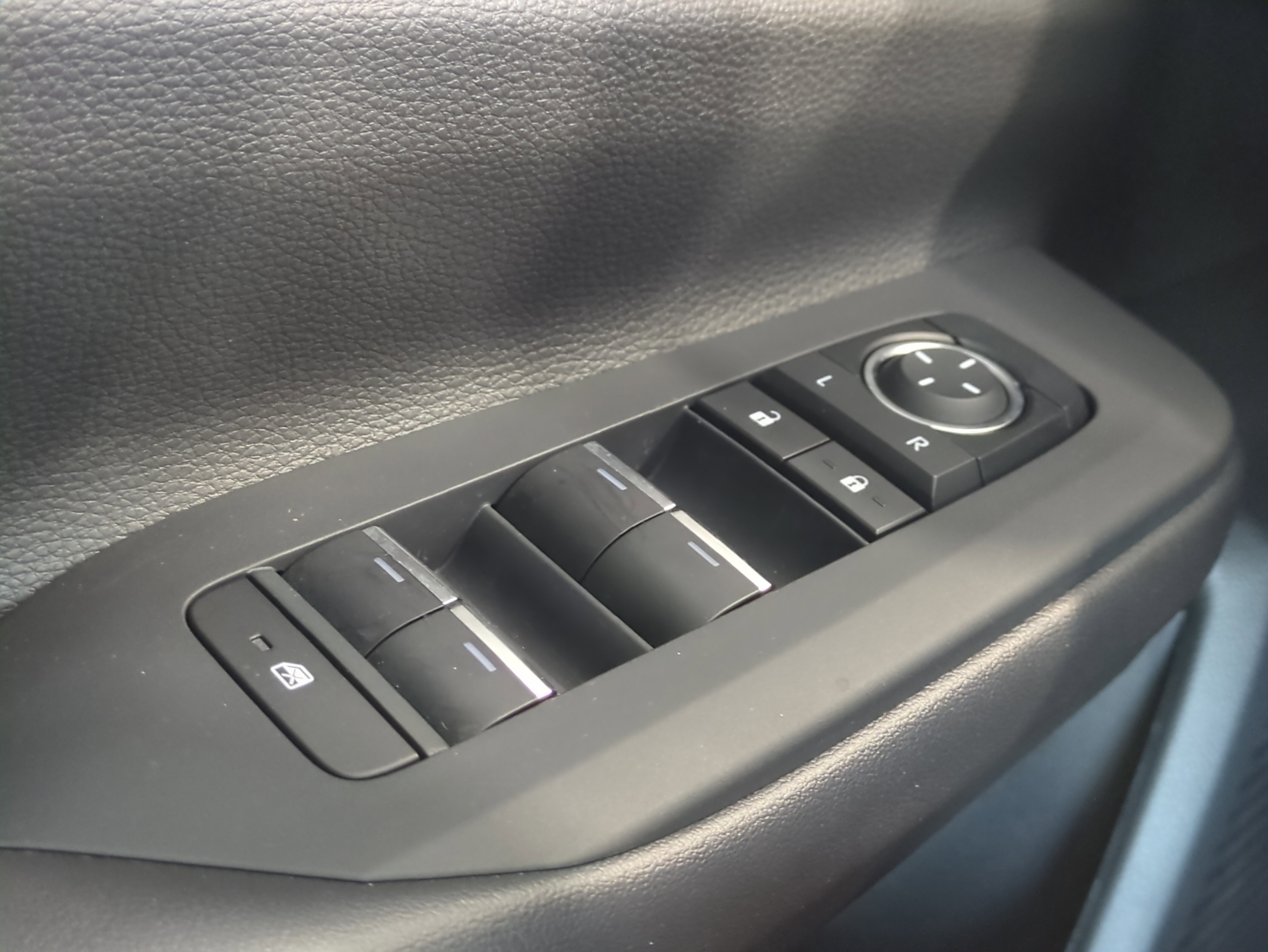 Used 2024 Toyota Prius Prime image 24