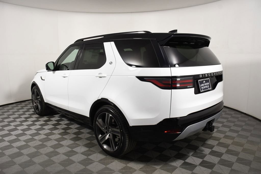 New 2026 Land Rover Discovery Limited Edition AWD/4WD image 3
