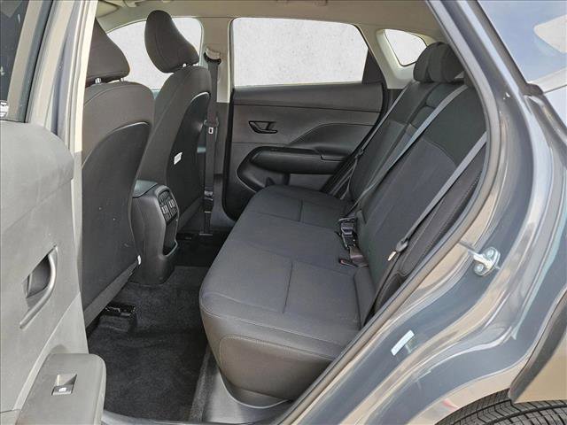Used 2025 Hyundai Kona SEL FWD image 18