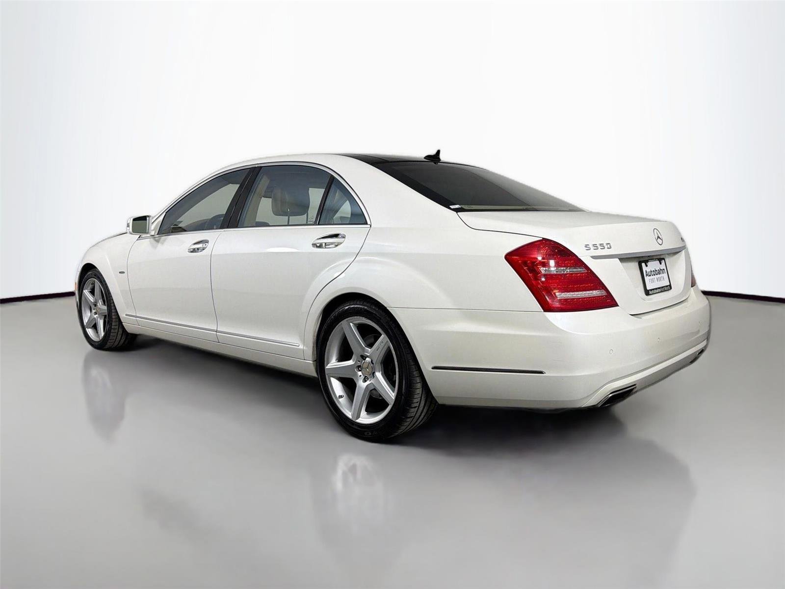 Used 2012 Mercedes-Benz S 550 4MATIC image 8