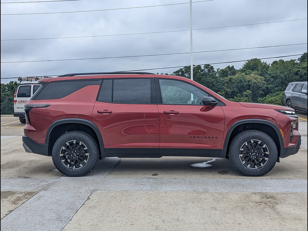New 2026 Chevrolet Traverse Z71 w/ Enhanced Driving Package AWD/4WD image 6