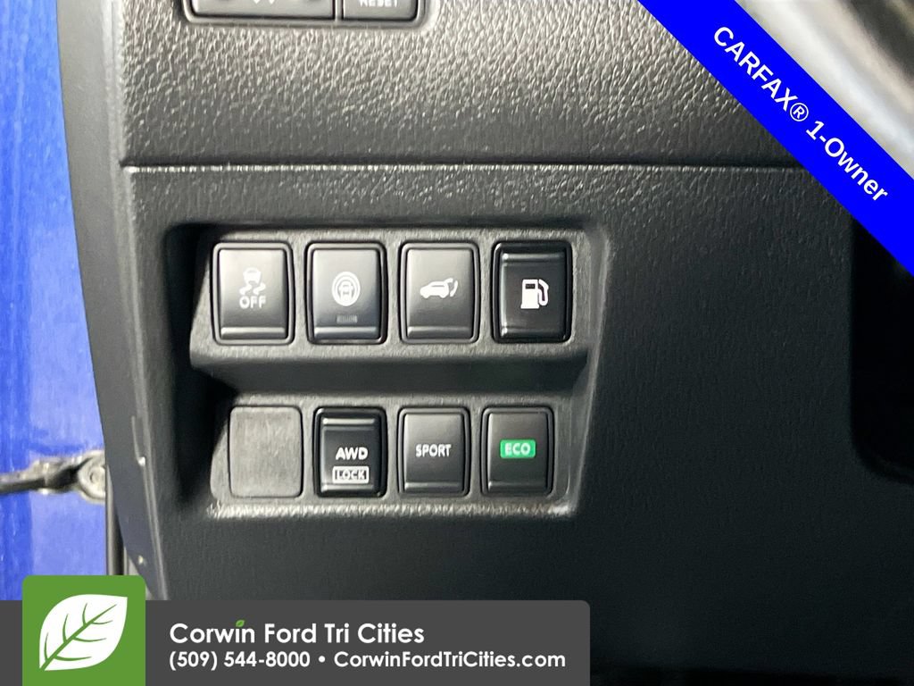 Used 2020 Nissan Rogue SV AWD/4WD image 19