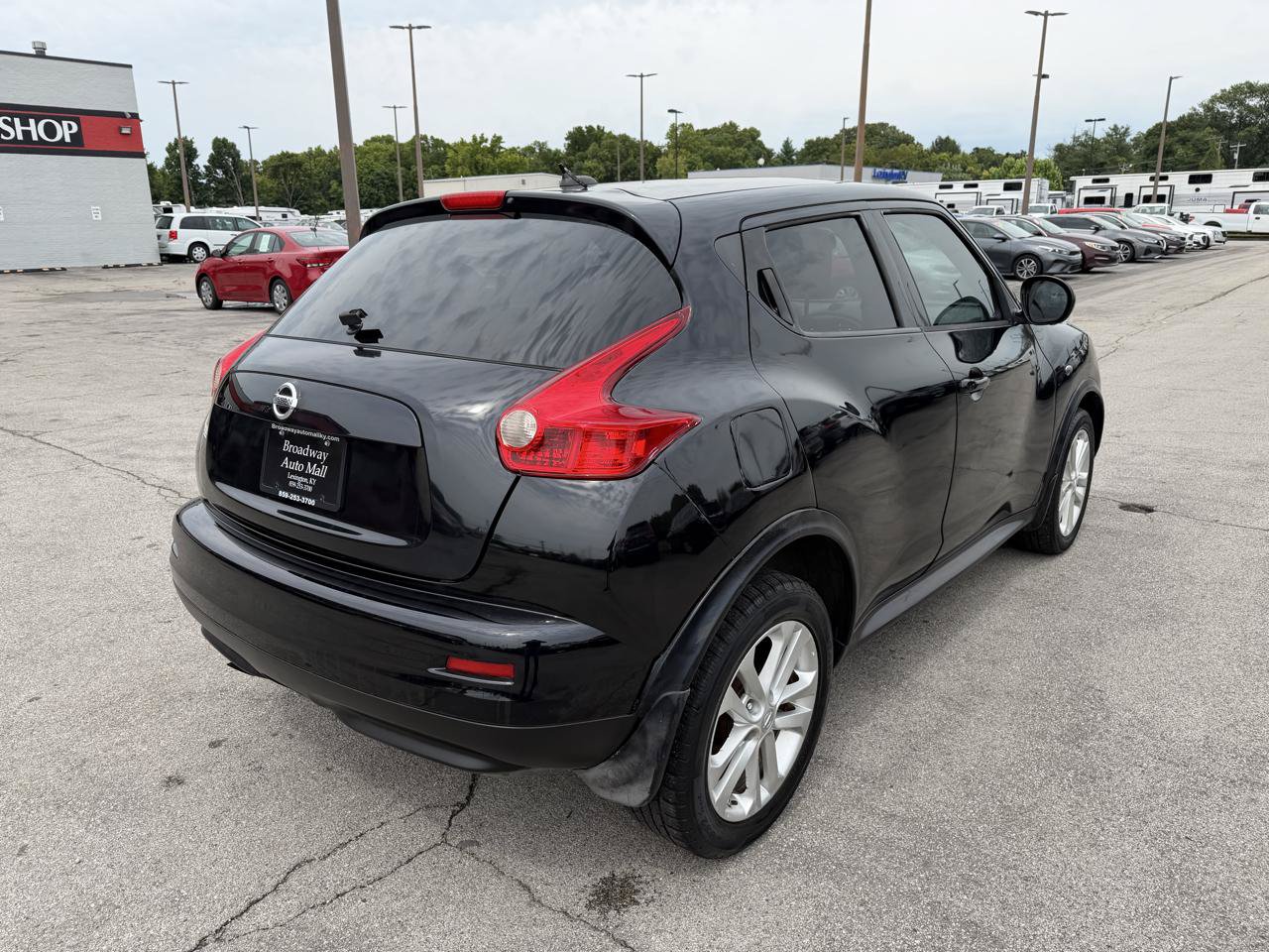 Used 2014 Nissan Juke SV w/ Navigation Package FWD image 3