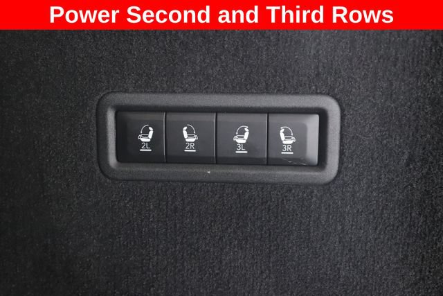 Used 2025 Jeep Grand Wagoneer Series III w/ Rear Seat Video Group 1 AWD/4WD image 35