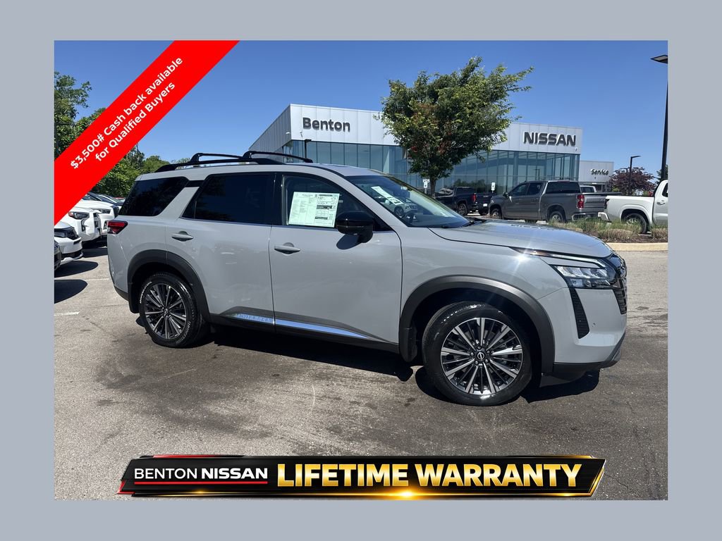 New 2026 Nissan Pathfinder Platinum w/ Cargo Package