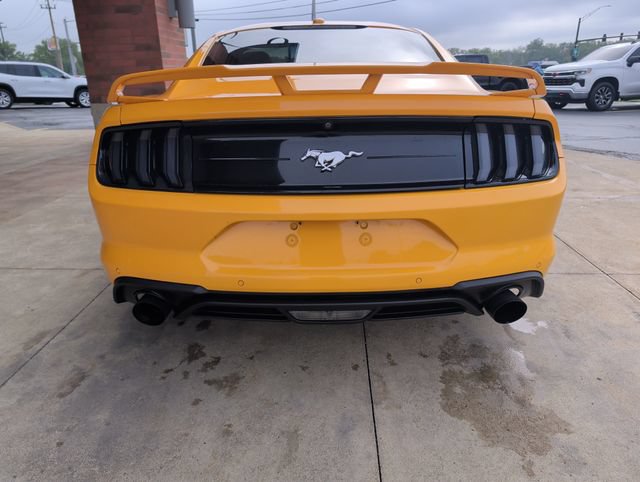 Used 2018 Ford Mustang Premium w/ Ecoboost Performance Package RWD image 7