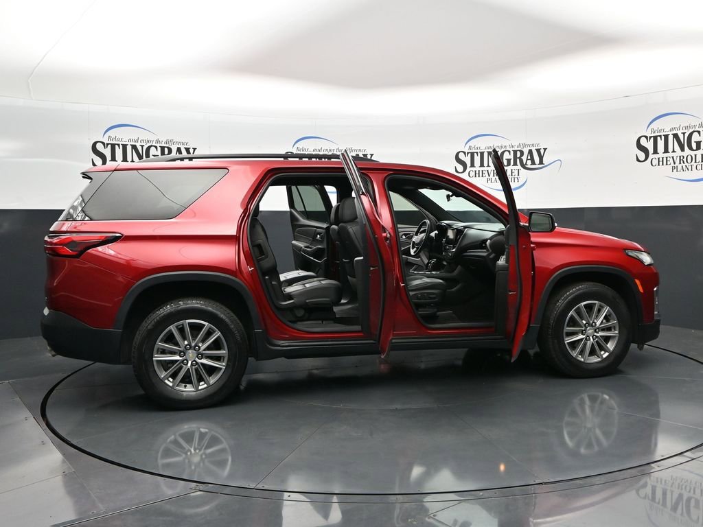 Used 2023 Chevrolet Traverse LT image 27