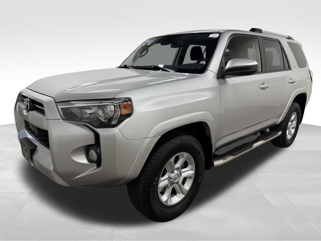Used 2020 Toyota 4Runner SR5 AWD/4WD image 6