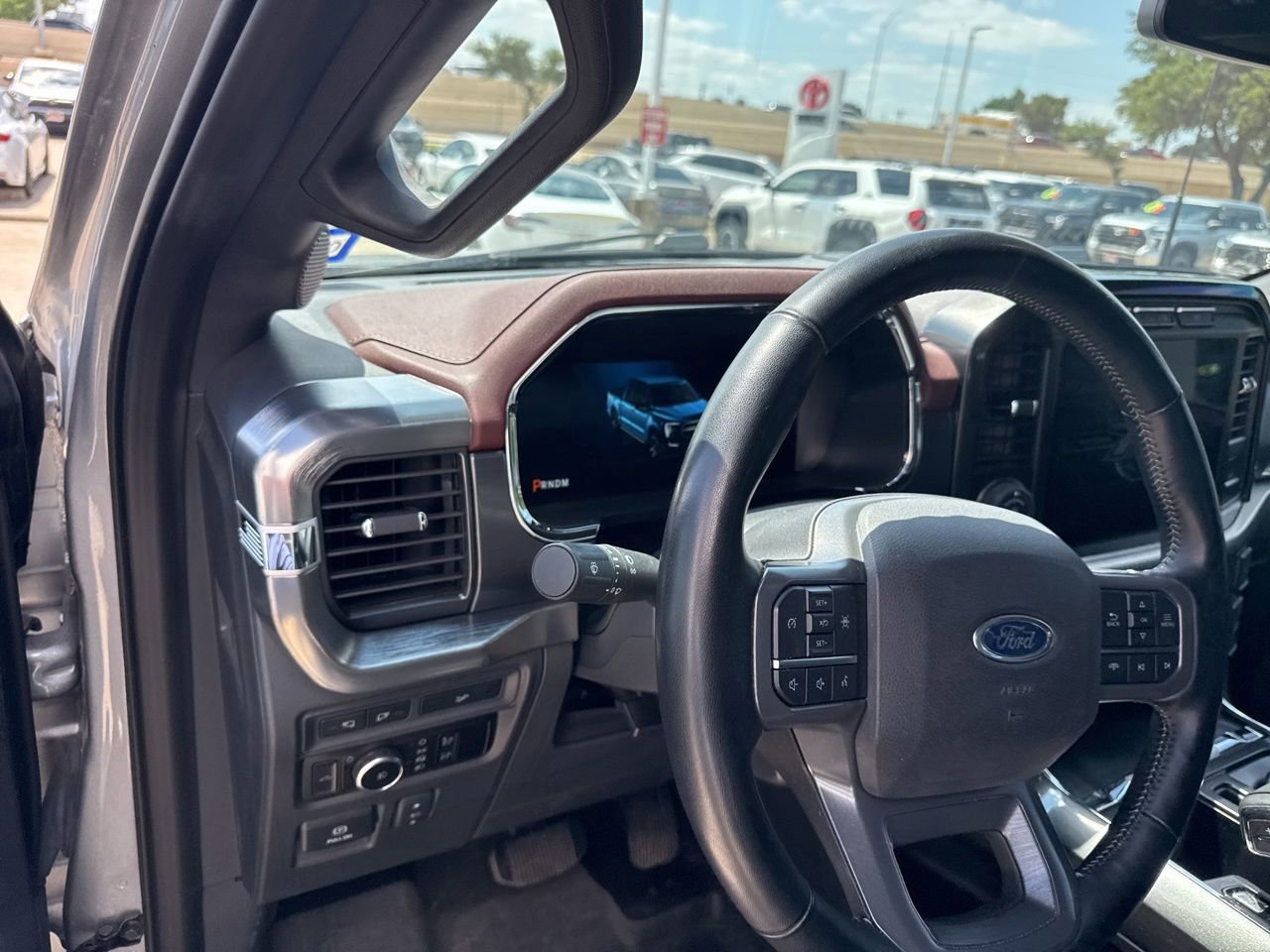 Used 2023 Ford F150 Lariat AWD/4WD image 6