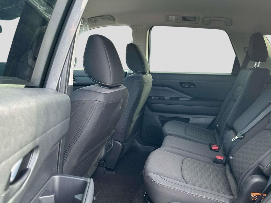 New 2026 Nissan Pathfinder SV AWD/4WD image 6