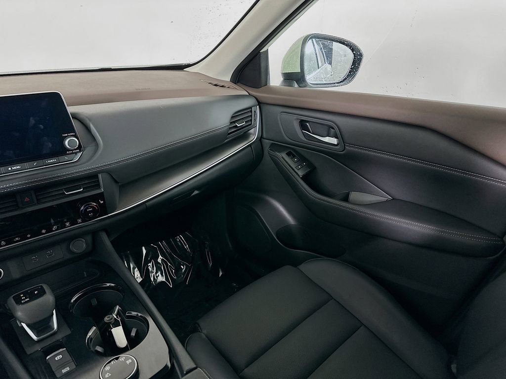 Certified 2023 Nissan Rogue SV w/ SV Premium B Package image 32