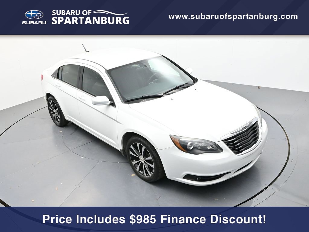 Used 2013 Chrysler 200 Touring w/ S Exterior Appearance Pkg image 16