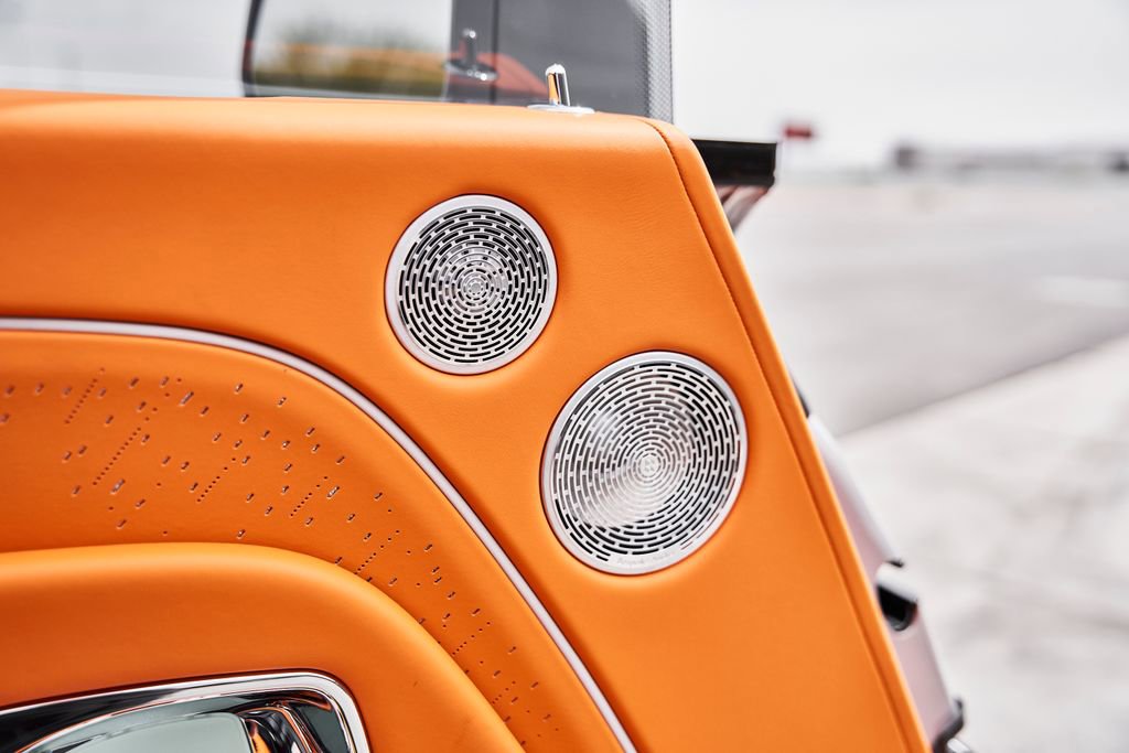 Used 2025 Rolls-Royce Spectre w/ Spectre Launch Package image 30