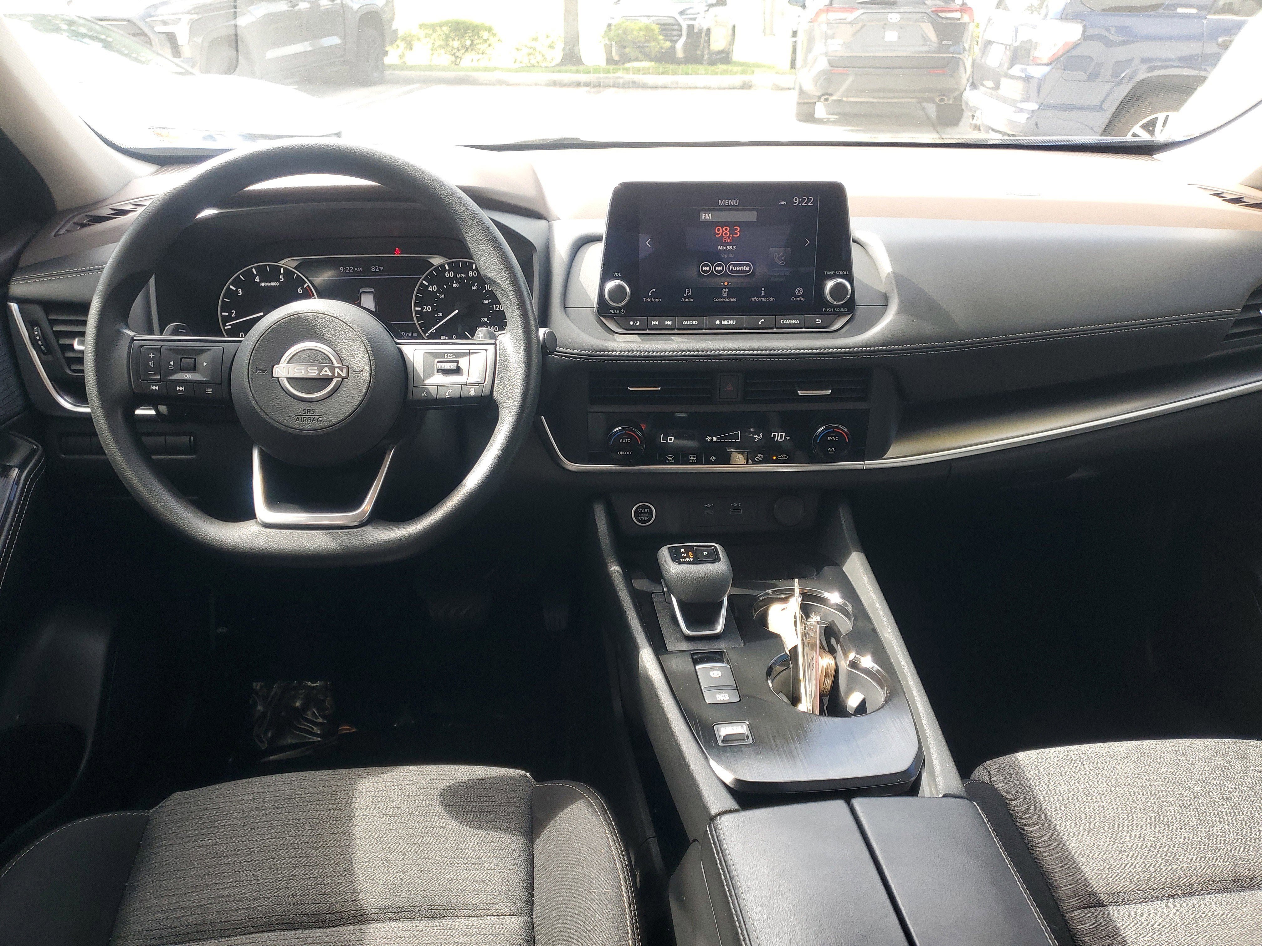 Used 2023 Nissan Rogue SV FWD image 10
