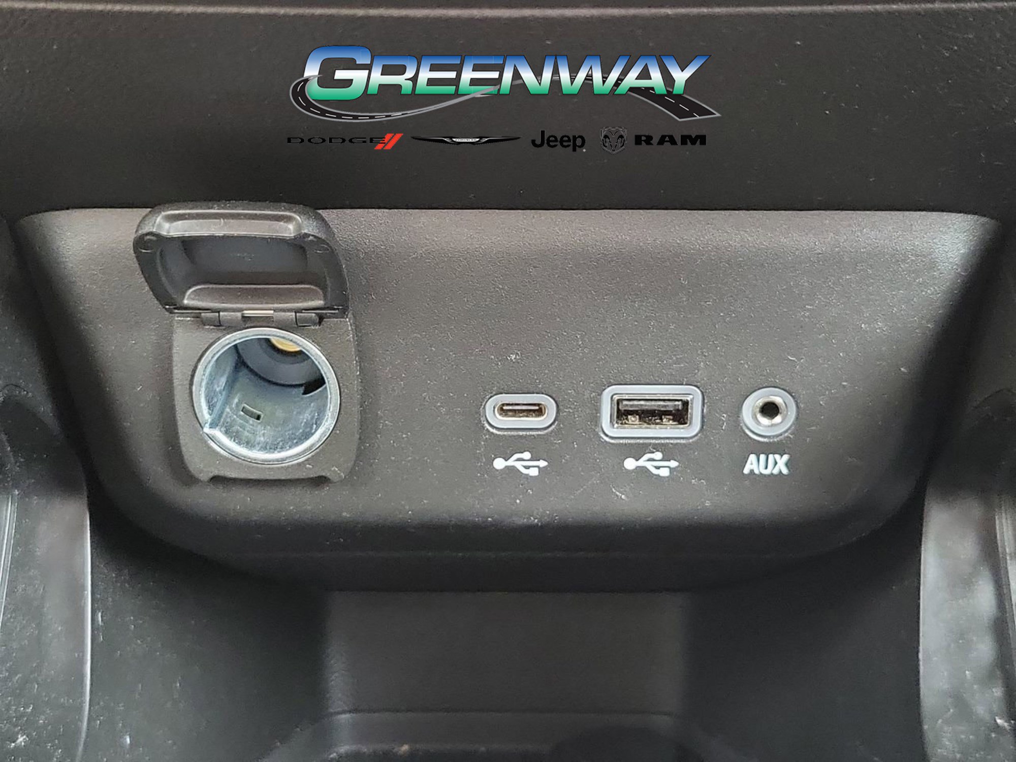 Used 2022 Chevrolet TrailBlazer LT w/ Convenience Package image 14