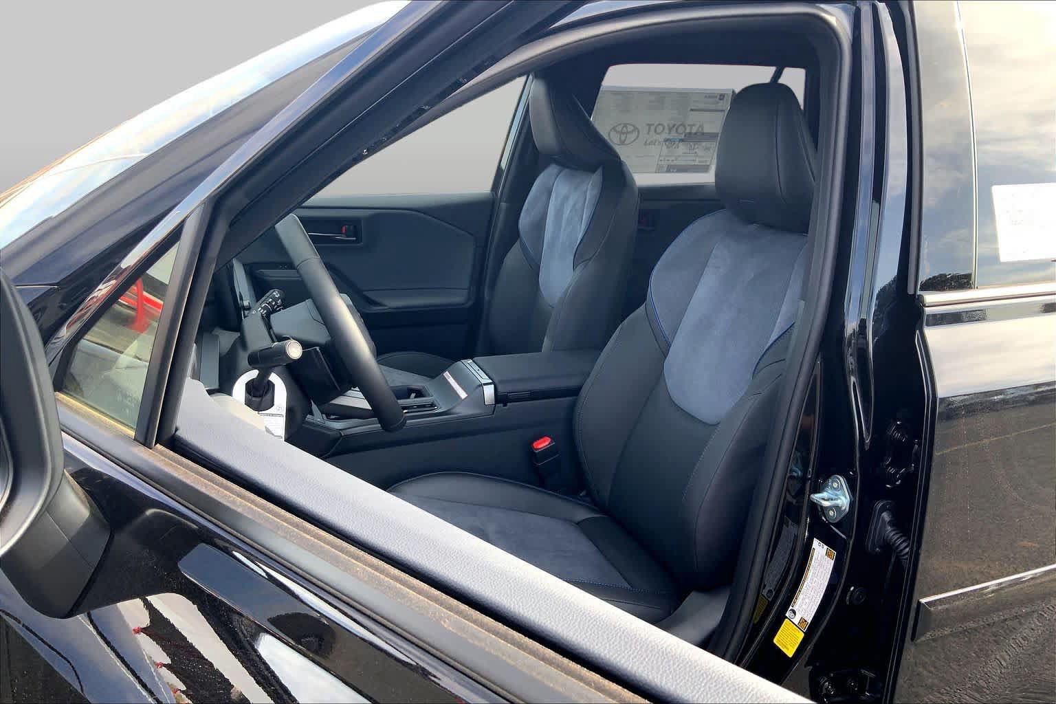 New 2026 Toyota RAV4 XSE AWD/4WD image 9