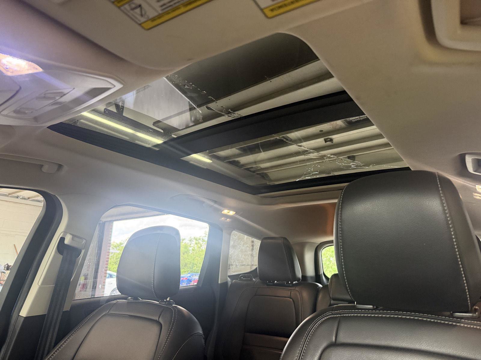 Used 2019 Ford Escape SEL AWD/4WD image 22