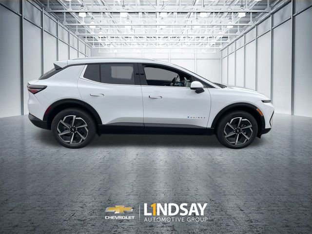 New 2026 Chevrolet Equinox EV LT AWD/4WD image 9