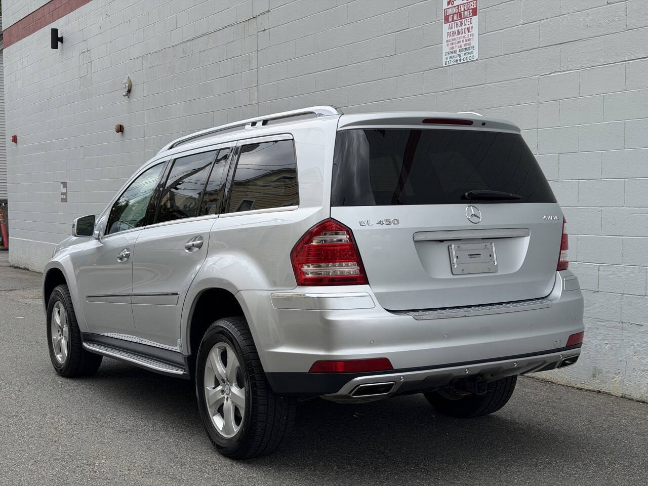 Used 2012 Mercedes-Benz GL 450 4MATIC image 4