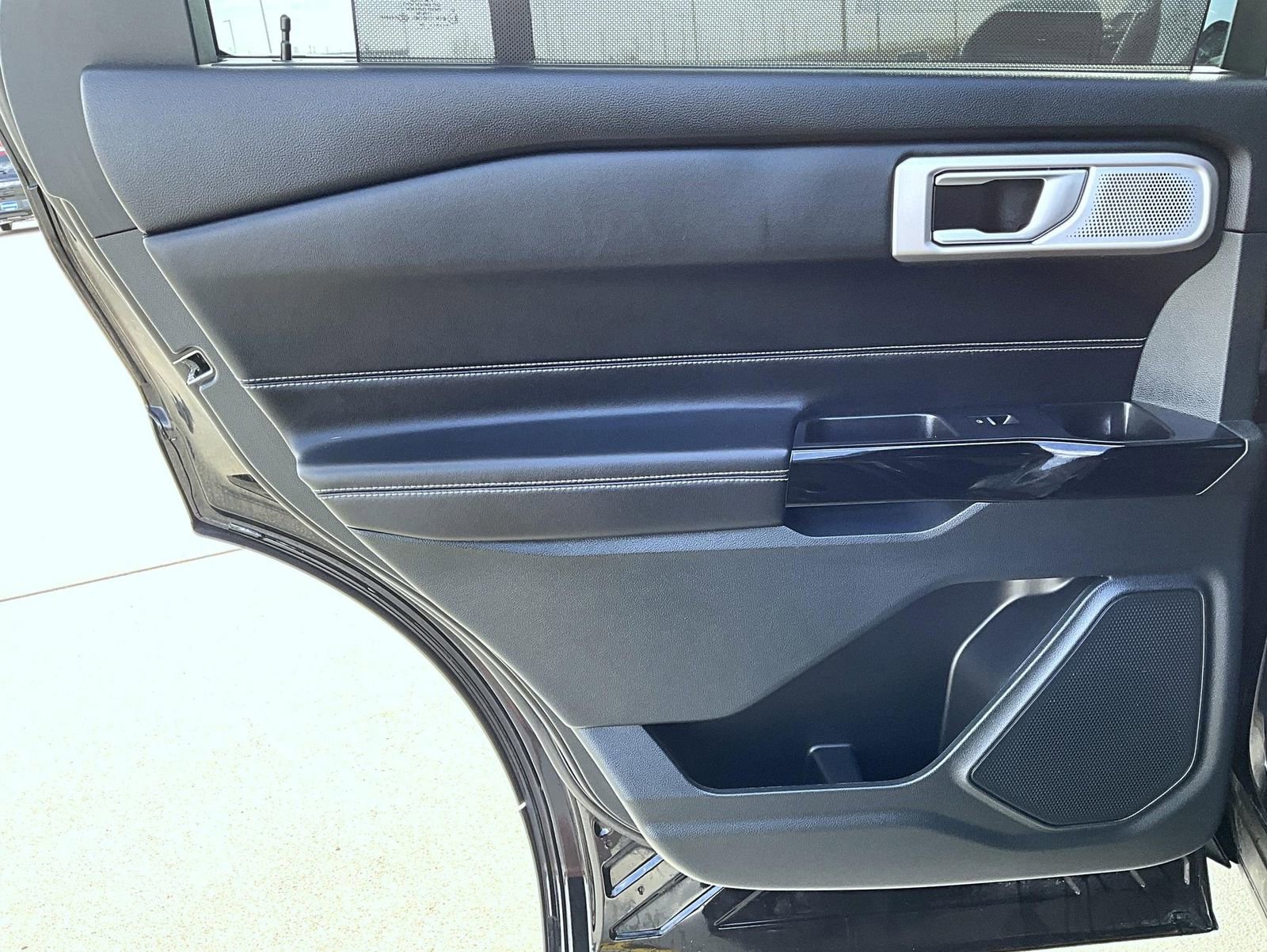 Used 2024 Ford Explorer ST w/ Equipment Group 401A image 23