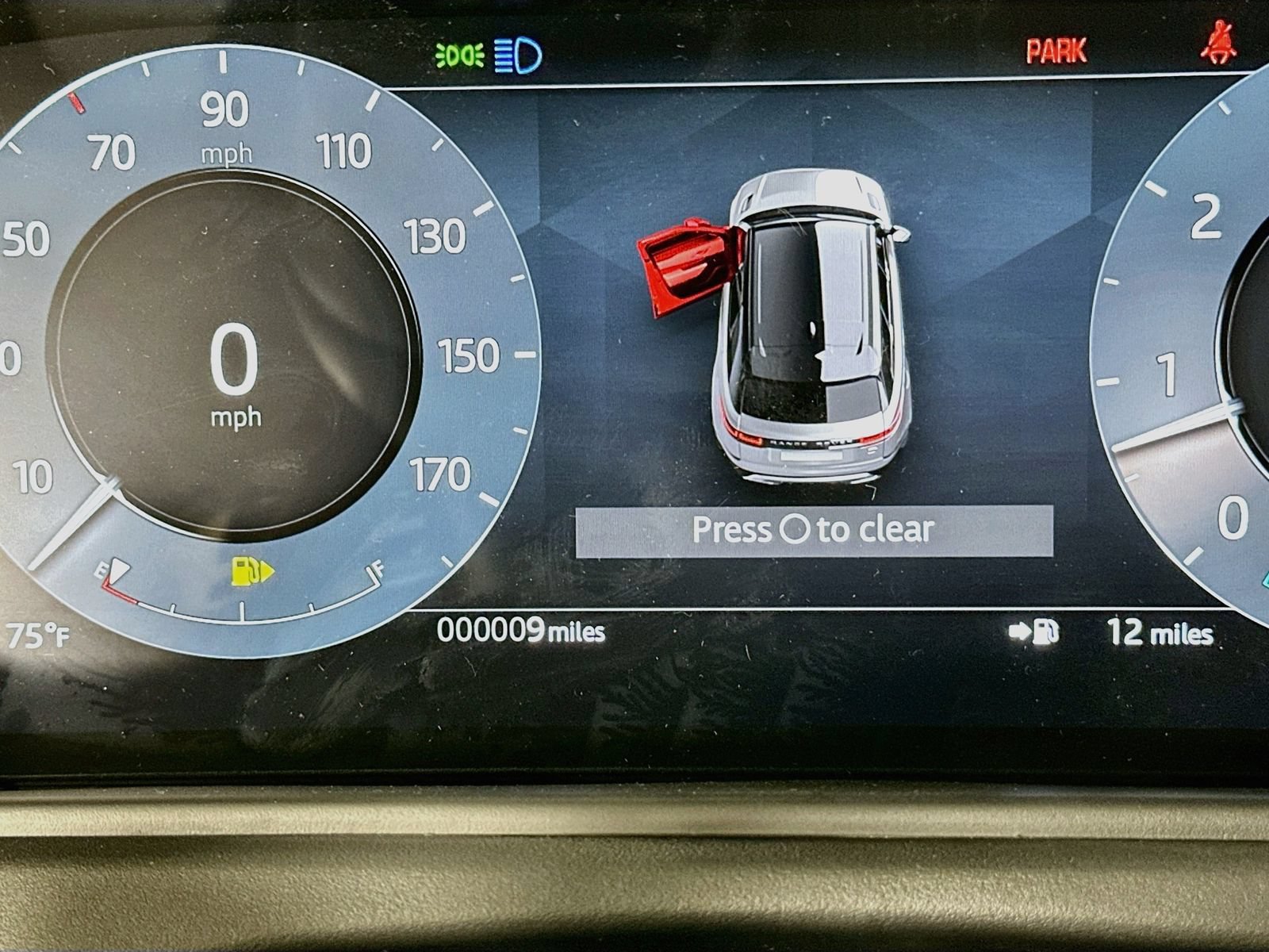 New 2026 Land Rover Range Rover Velar S AWD/4WD image 19
