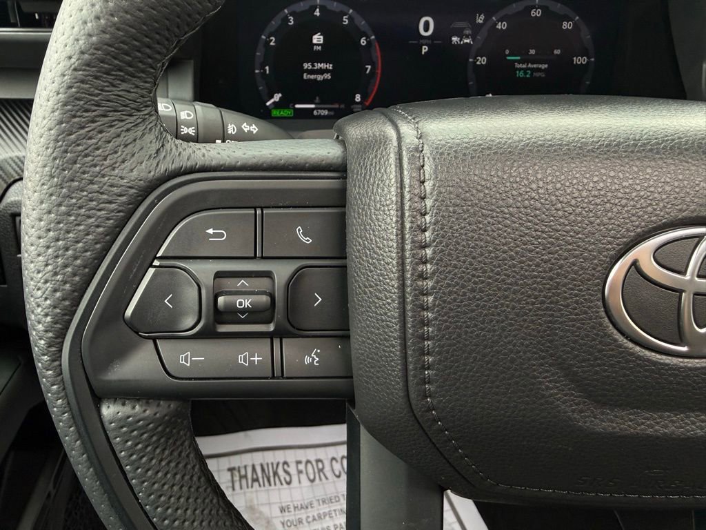 Used 2025 Toyota Tacoma TRD Pro image 25