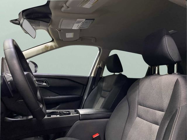 Certified 2025 Nissan Rogue SV image 22