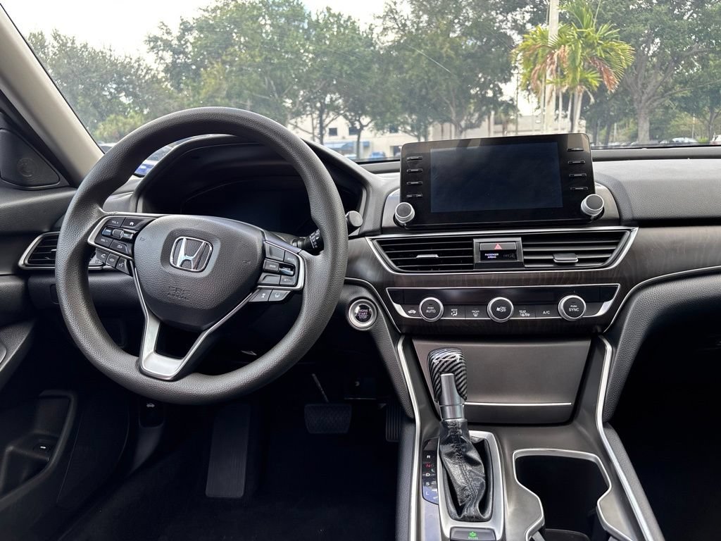 Used 2018 Honda Accord EX image 24