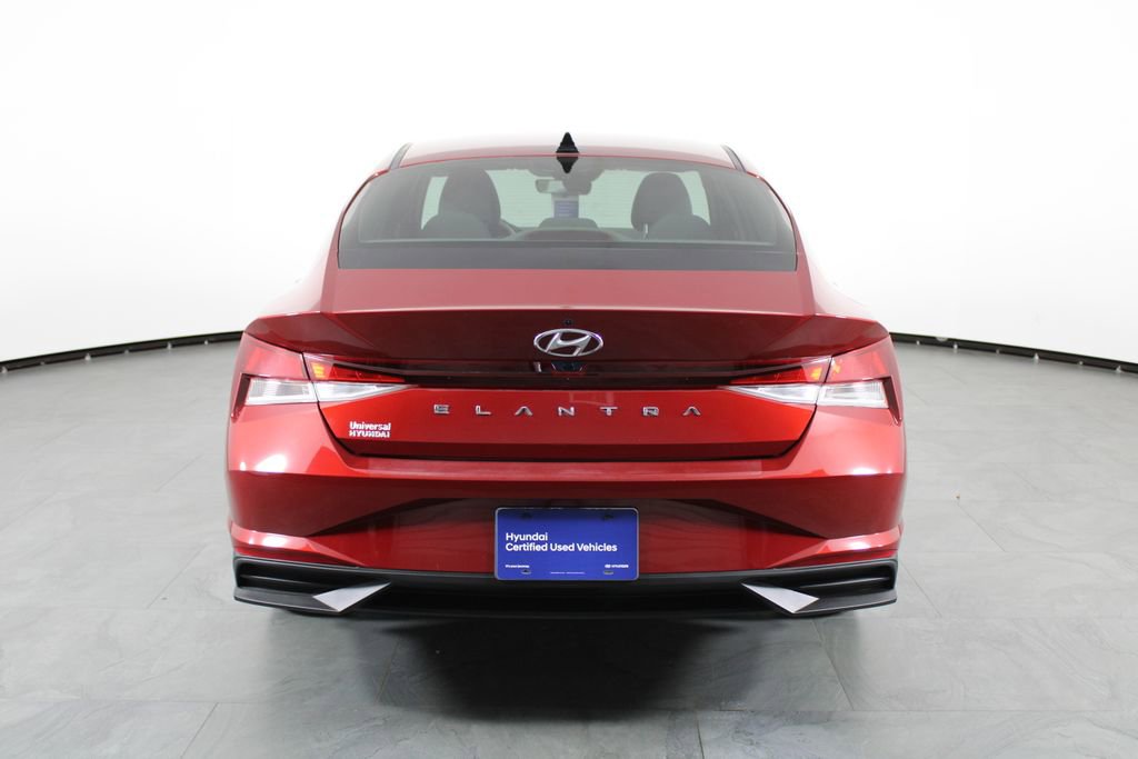 Certified 2023 Hyundai Elantra SEL w/ Convenience Package image 10