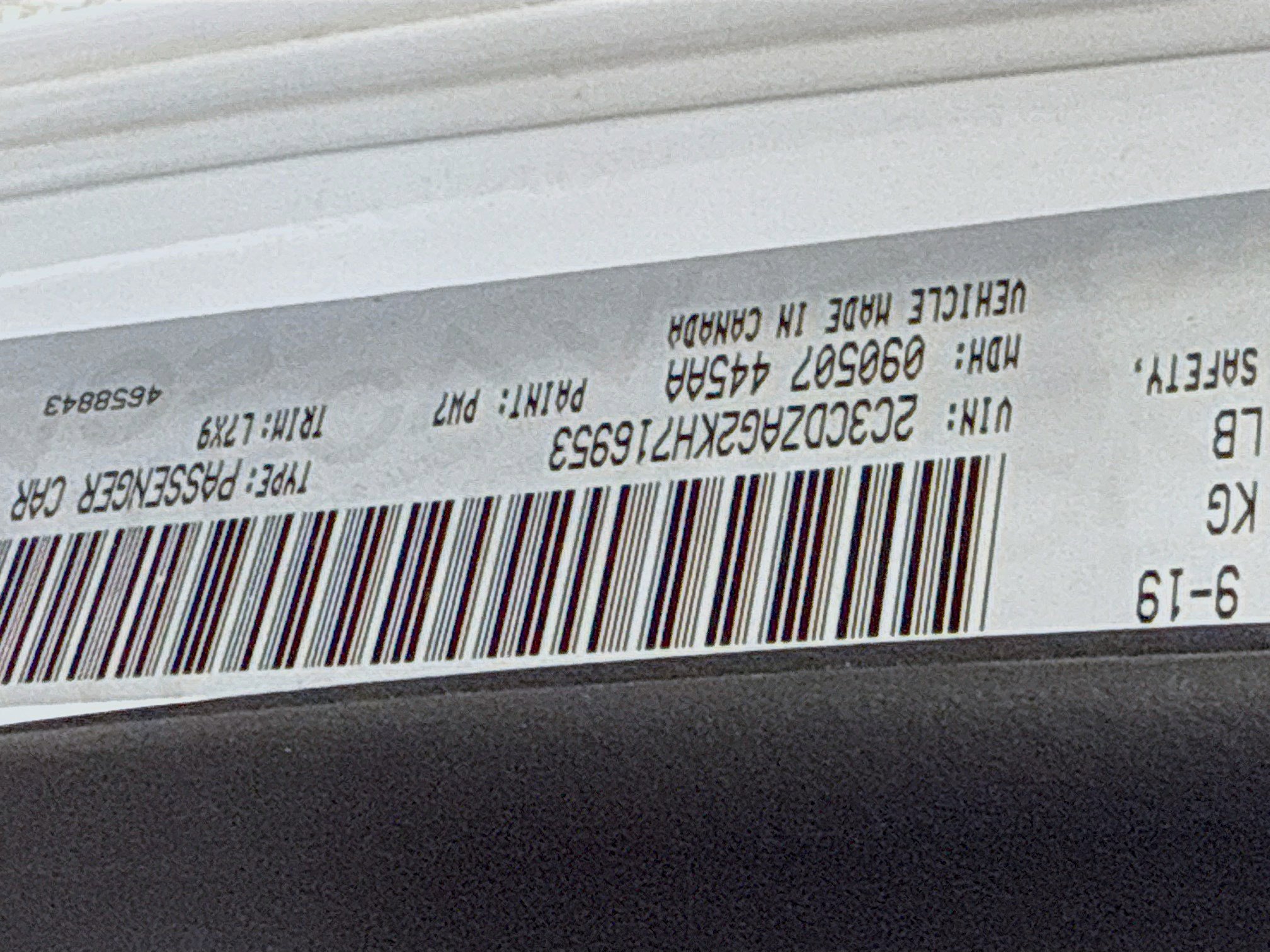 Used 2019 Dodge Challenger SXT w/ Blacktop Package image 38