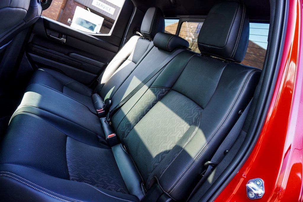 Used 2025 Toyota Tacoma Limited image 9