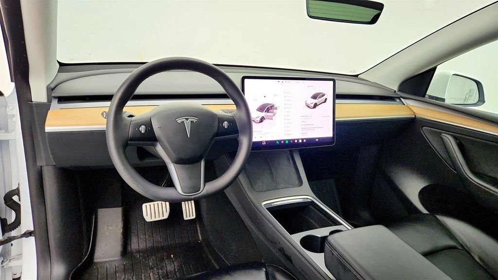 Used 2022 Tesla Model Y Performance image 12