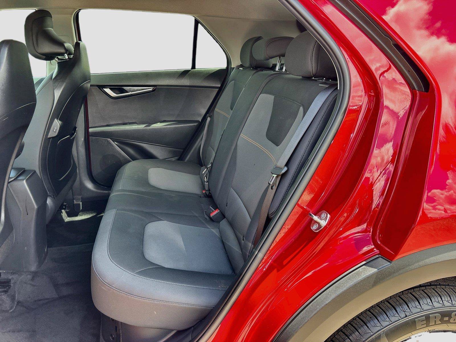Used 2025 Kia Niro LX FWD image 22