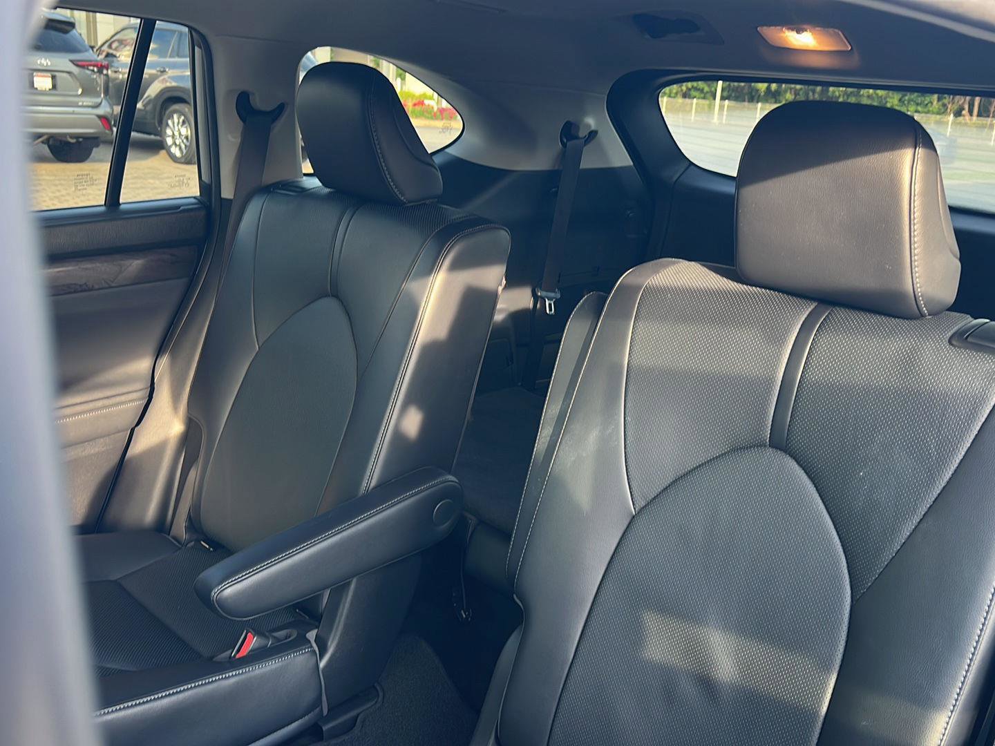 Used 2023 Toyota Highlander Limited image 31