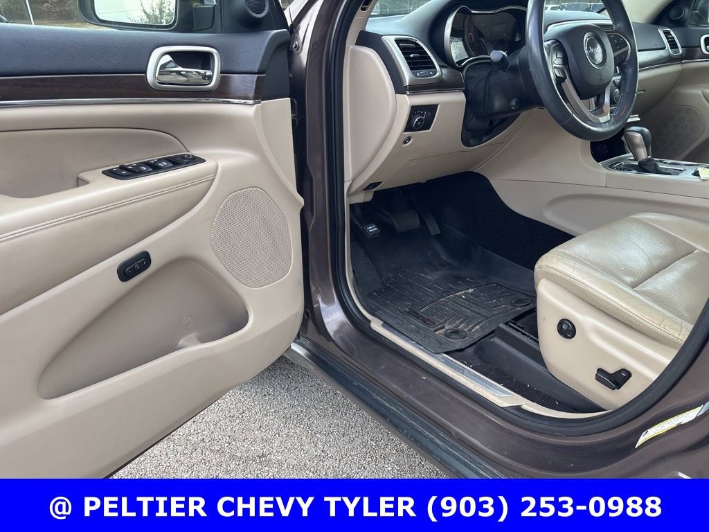 Used 2017 Jeep Grand Cherokee Limited w/ Luxury Group II image 11