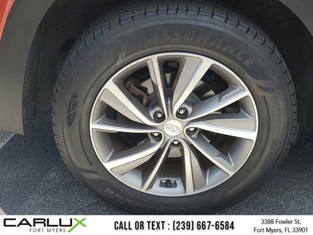 Used 2019 Hyundai Santa Fe SEL w/ Cargo Package FWD image 9