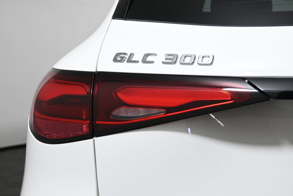 Certified 2025 Mercedes-Benz GLC 300 4MATIC image 12