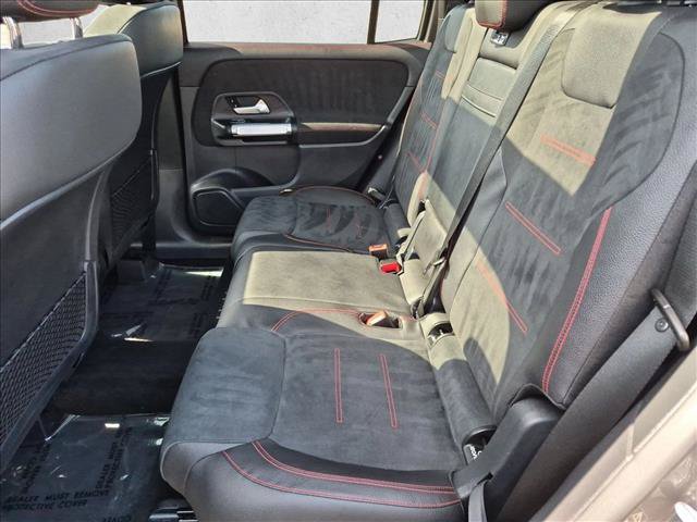 Used 2021 Mercedes-Benz GLB 250 4MATIC image 21