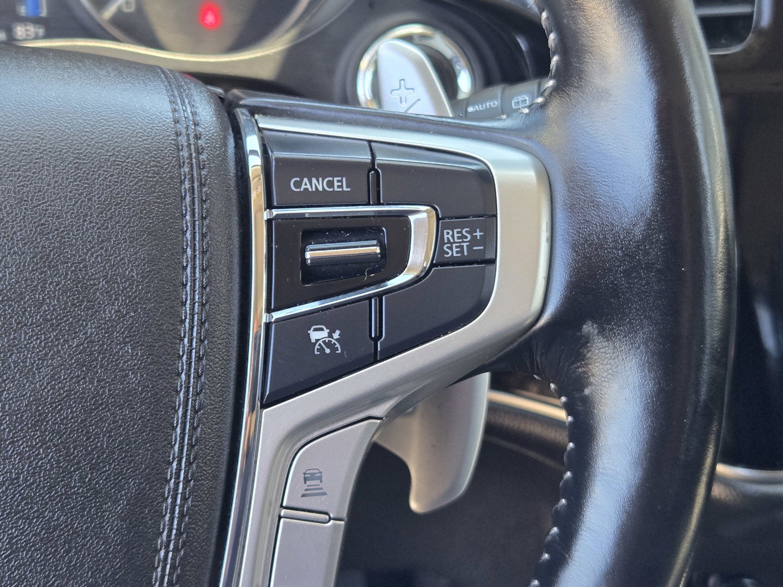 Used 2018 Mitsubishi Outlander 4WD Plug-In Hybrid image 22