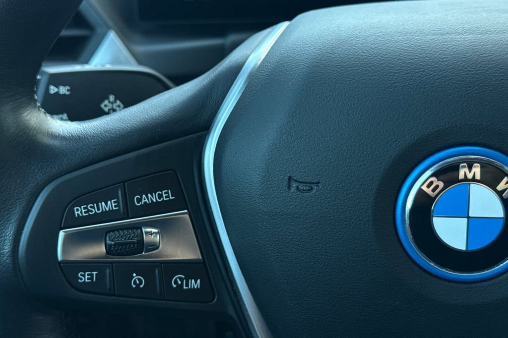 Used 2023 BMW i4 eDrive35 w/ Premium Package image 27