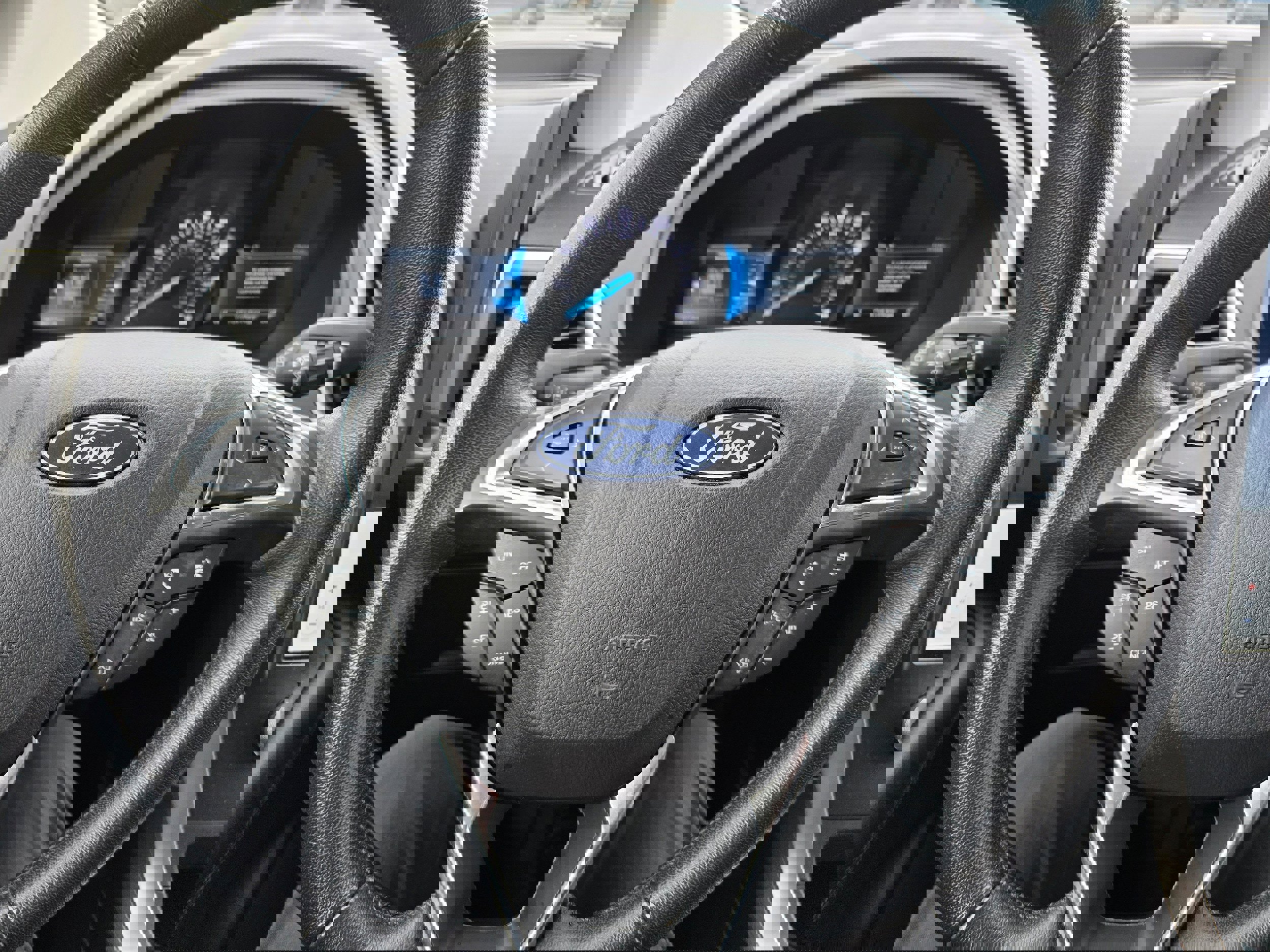 Used 2023 Ford Edge SEL w/ Sport Appearance Package image 14