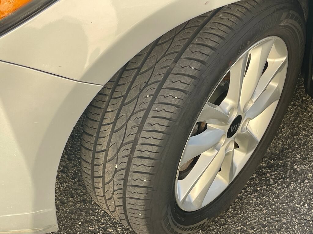 Used 2017 Kia Forte LX w/ Option Group 020 FWD image 33