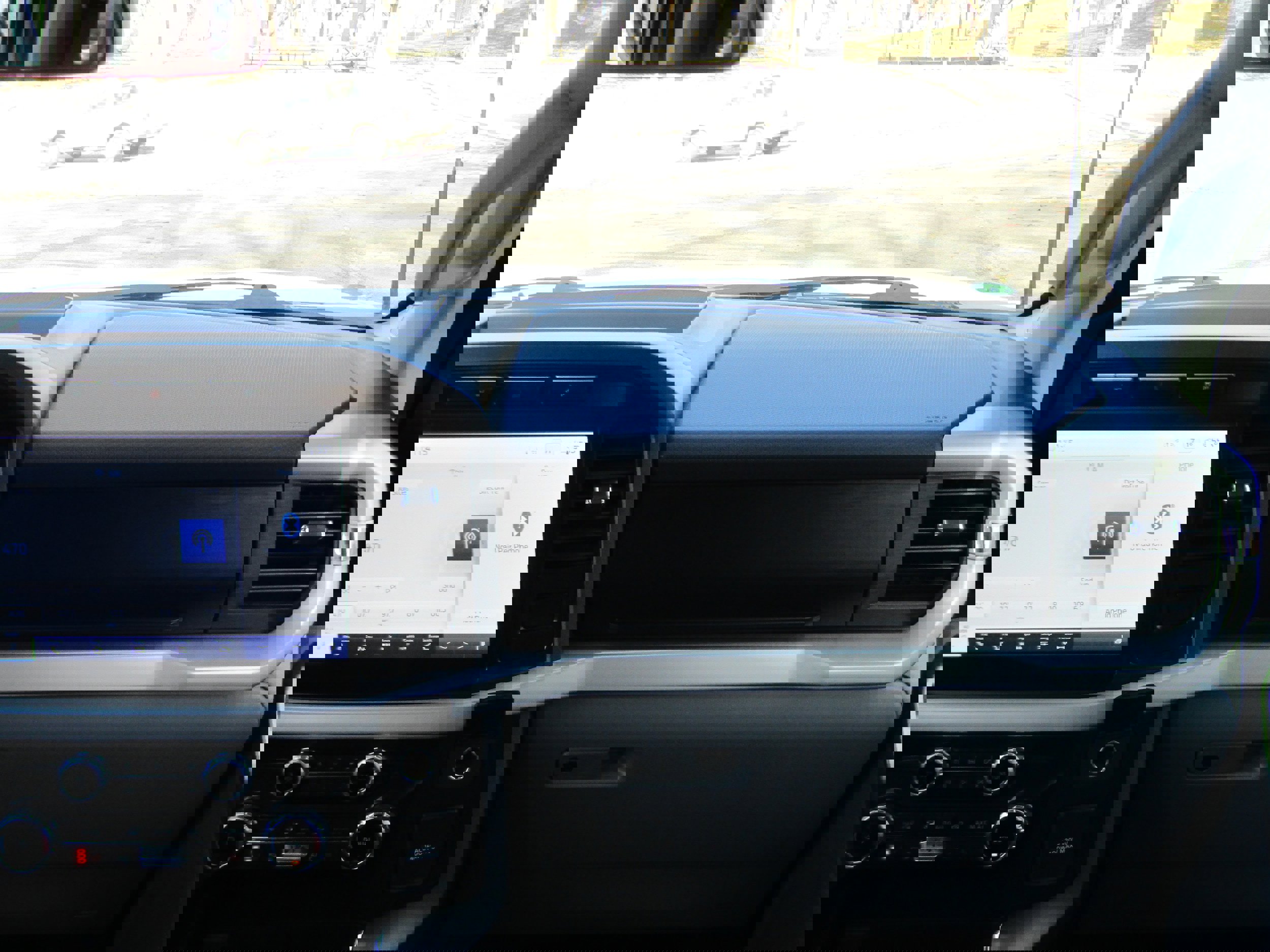 Certified 2022 Ford F150 XLT w/ Equipment Group 302A High image 25