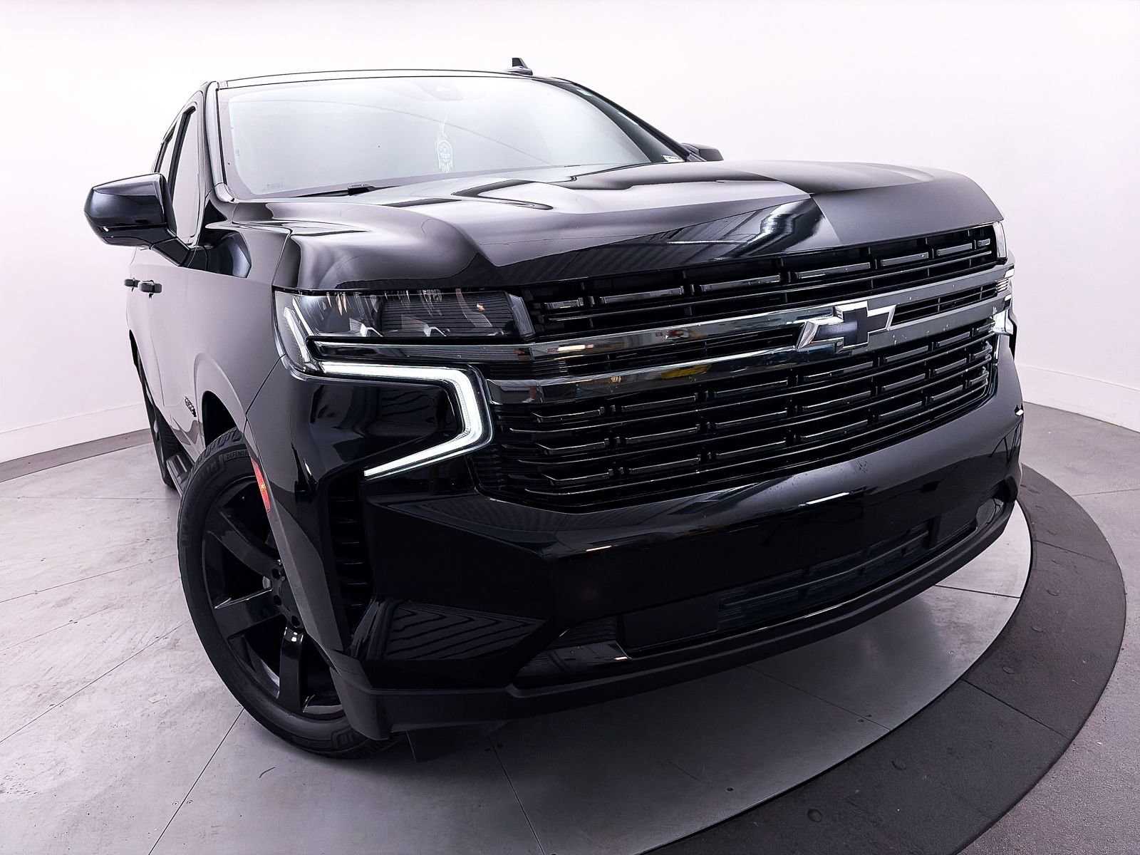 Used 2021 Chevrolet Tahoe RST RWD image 9