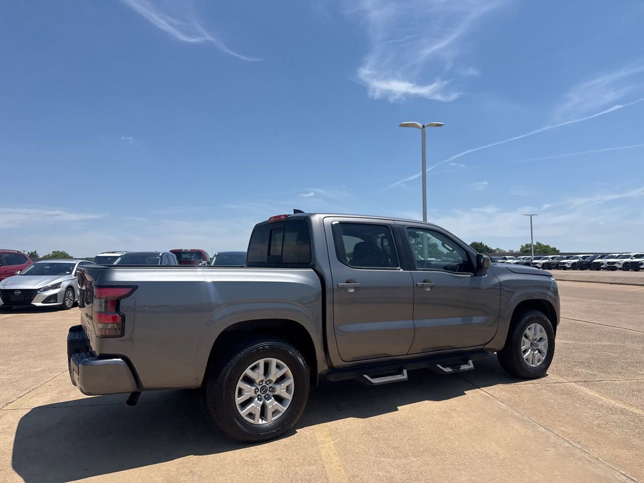Used 2022 Nissan Frontier SV AWD/4WD image 21