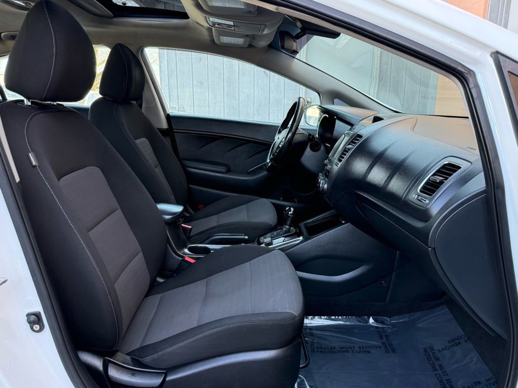 Used 2018 Kia Forte S w/ S Technology Plus Package FWD image 24